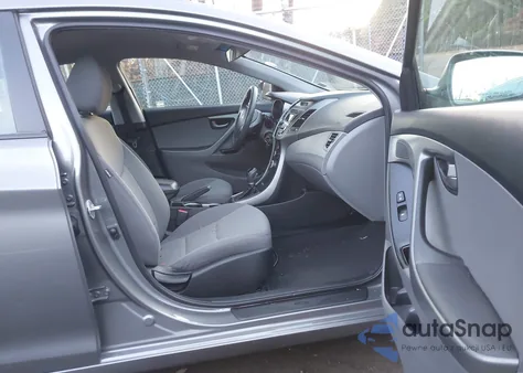 2014 Hyundai Elantra Se z USA, uszkodzony, nr VIN 5NPDH4AE6EH456221